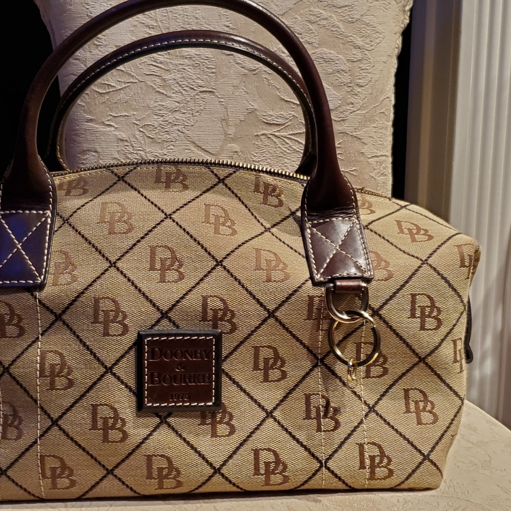 Handbag